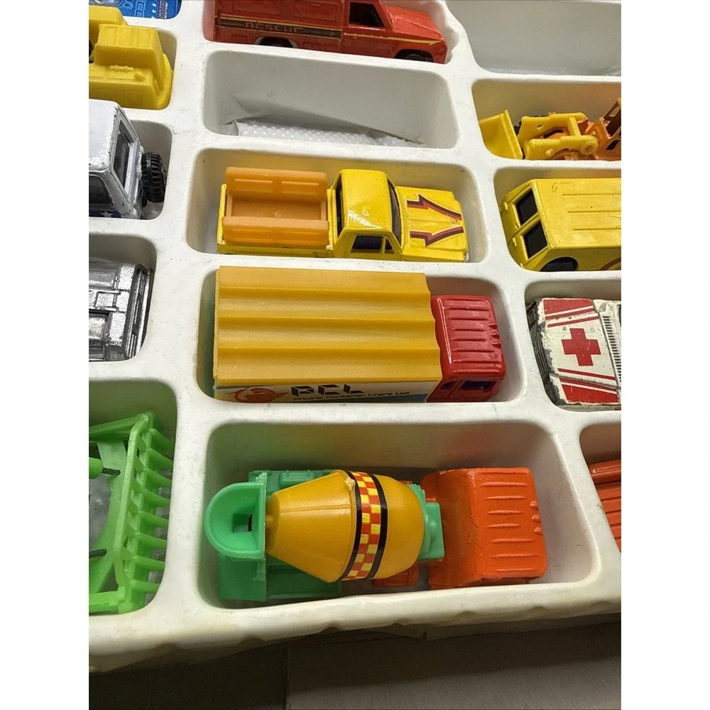 Vintage Matchbox Car Set Road Machines Semi's Tractors Jeeps Sports Cars 22